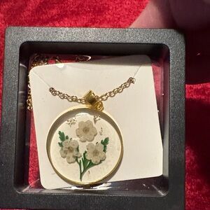May birth month lily of valley Floral Pendant Necklace wWhite Flower Inlay new